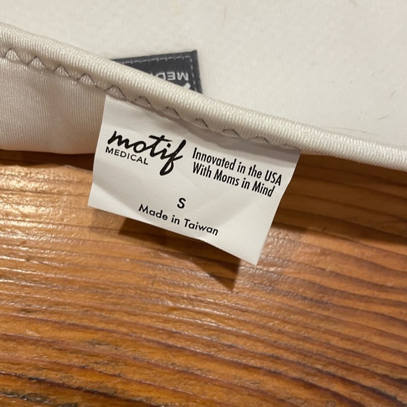 EUC Motif Medical Pregnancy Back Brace - Picture 5 of 7